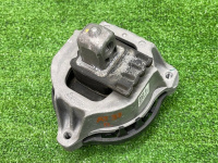 BMW / 7-Series / Подушка двигателя