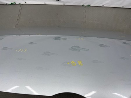 Volkswagen / Touareg / Капот
