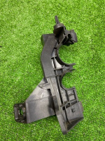 Audi / Q8 / Кронштейн