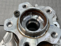 BMW / 3-Series / Кулак поворотный