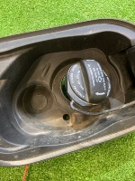 Audi / Q8 / Лючок топливного бака