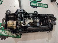 Audi / A5 / Замок двери