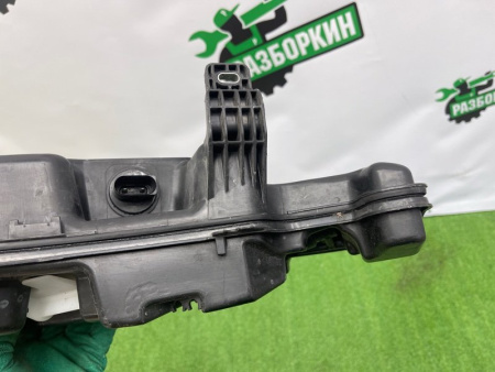 Audi / A4 / Бачок омывателя