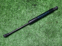 BMW / M6 / Амортизатор капота