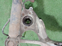 Audi / Q5 / Кулак задний