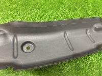 Audi / A5 / Пыльник крыла