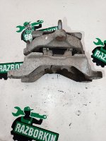 Audi / Q5 / Подушка МКПП