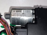 Audi / Q7 / Моторчик люка