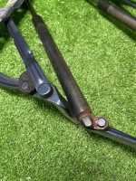 BMW / ALPINA B10 / Петля багажника