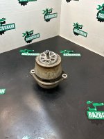 Volkswagen / Touareg / Опора двигателя