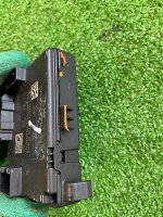 Audi / Q8 / Блок управления люком