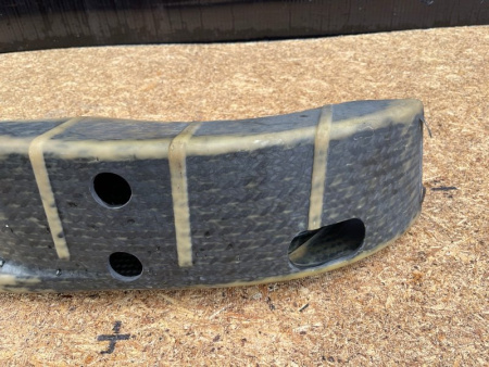 BMW / M6 / Усилитель бампера