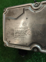Volkswagen / Touareg / Блок ABS Volkswagen / Touareg / Блок ABS