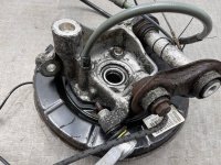 BMW / ALPINA B10 / Кулак поворотный