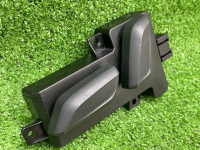 Audi / A4 / Блок управления сиденьем