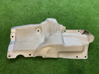 Audi / Q8 / теплозащитный экран