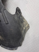 Volkswagen / Touareg / Подкрылок