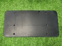 Mercedes-Benz / 190e / Панель номерного знака