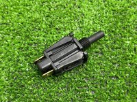 Mercedes-Benz / 190e / Концевик тормоза