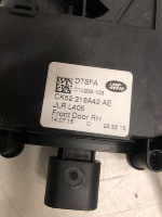 Land Rover / Range Rover Sport / Доводчик двери