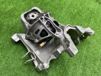 Audi / A4 / Кронштейн подрамника