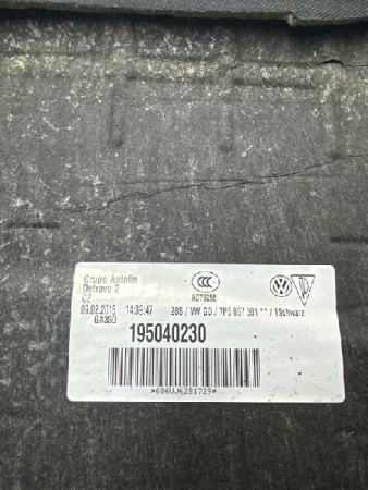 Volkswagen / Touareg / Обшивка потолка