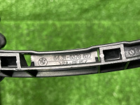 BMW / ALPINA B10 / Крепление воздухозаборника