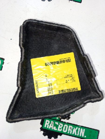 Mercedes-Benz / GLC 250d 4-matic / Обшивка багажника