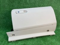 Volkswagen / Touareg / Бардачок