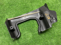 Audi / A7 / Водосток