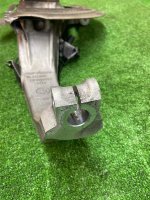 BMW / X5 / Кулак поворотный