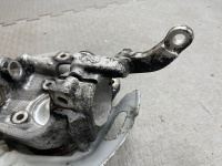 BMW / ALPINA B10 / Кулак поворотный