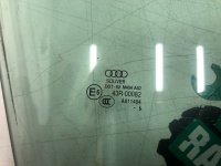 Audi / Q3 / Стекло двери