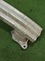 Audi / A6 / Усилитель бампера