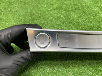 Audi / A6 / Блок кнопок