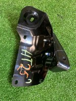 Chevrolet / Tahoe / кронштейн передней панели (телевизора)