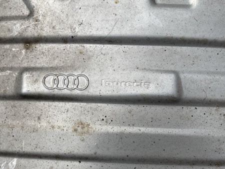 Audi / A8l / Глушитель