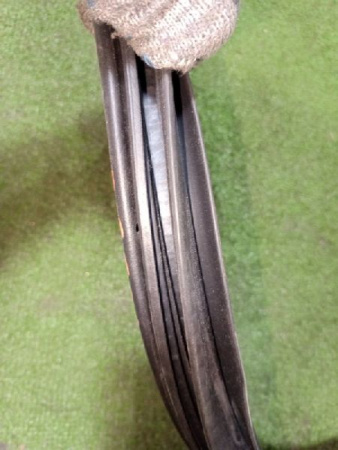 JEEP / Grand Cherokee SRT-8 / Уплотнитель двери