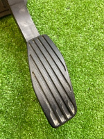 Chevrolet / Tahoe / Педаль газа