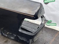 Mercedes-Benz / 300E / Крыло