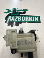 BMW / 5-Series / Активатор замка багажника