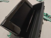 Audi / Q3 / Монитор