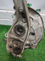 Audi / Q5 / Кулак поворотный