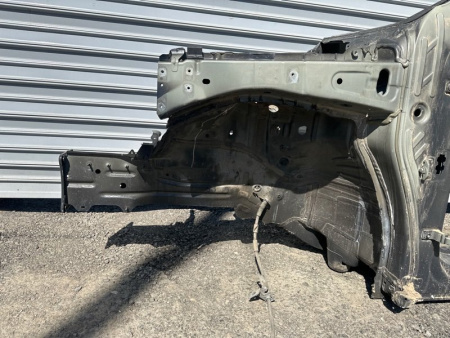 Volkswagen / Tiguan / Боковина