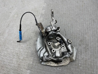 BMW / ALPINA B10 / Кулак поворотный