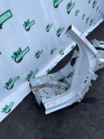 Audi / A6 / Лонжерон