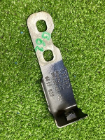 Audi / A5 / Кронштейн крыла