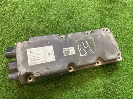 Volkswagen / Touareg / Блок управления рулевой рейкой