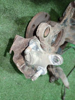 Audi / Q3 / Кулак поворотный