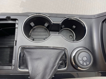 Ford / EXPLORER / Консоль центральная